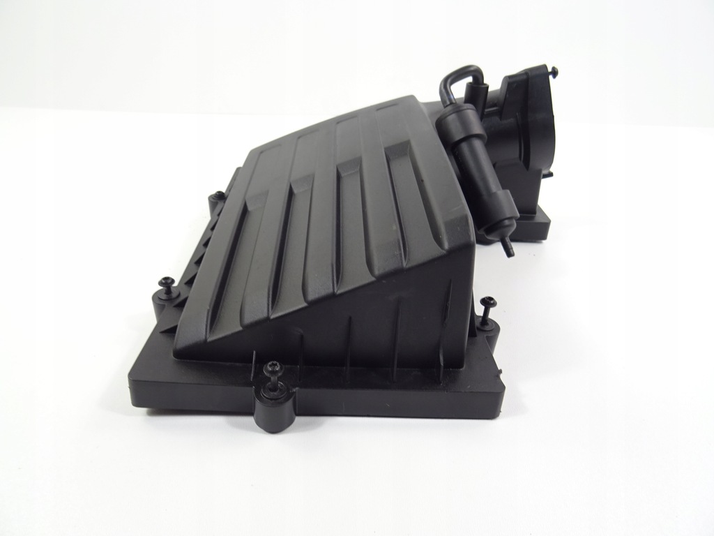 фото №8, Audi a3 8v lift корпус фільтра повітря 5q0129607ae