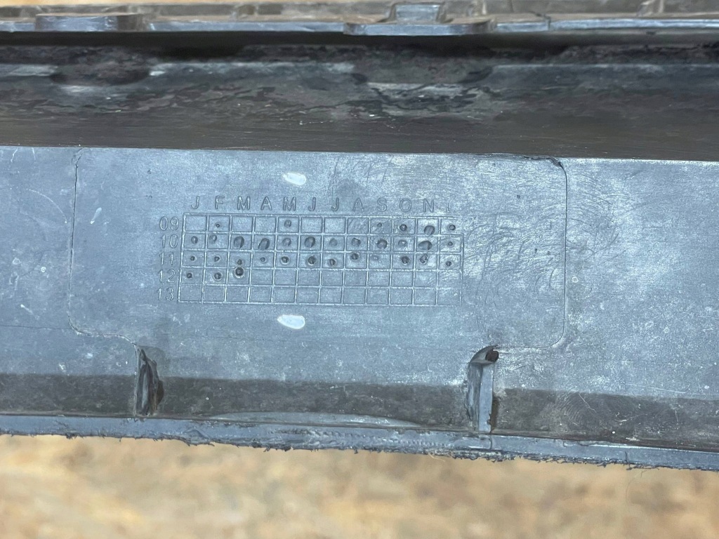 фото №8, Opel astra j iv 4 09-15 молдинг накладка бампера права перед передня