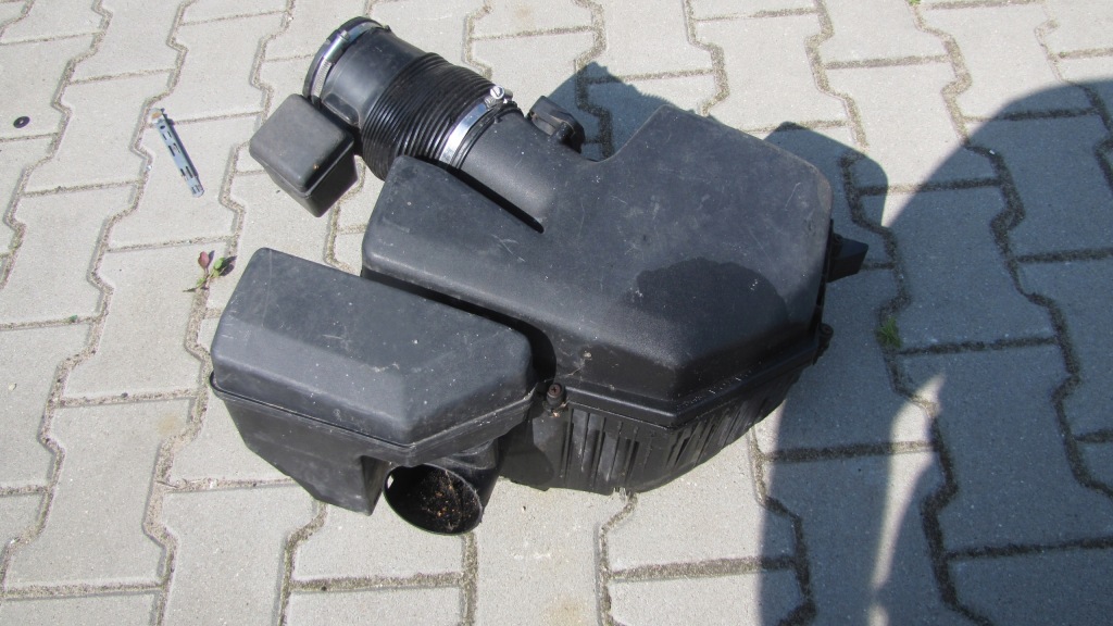 фото №1, Корпус фильтра воздуха volvo s80 4.4 v8 kompletny