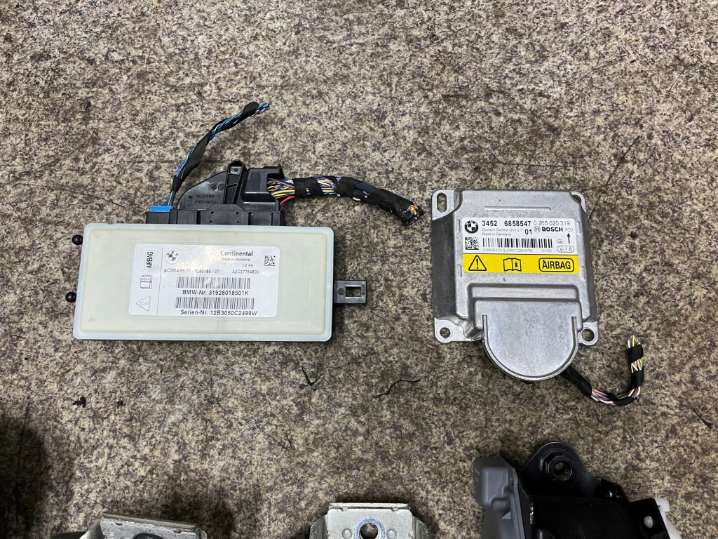 Купить Подушка водителя пассажира ремни пиропатрон  защёлки модуль подушка безопасности bmw x3 f25 комплект