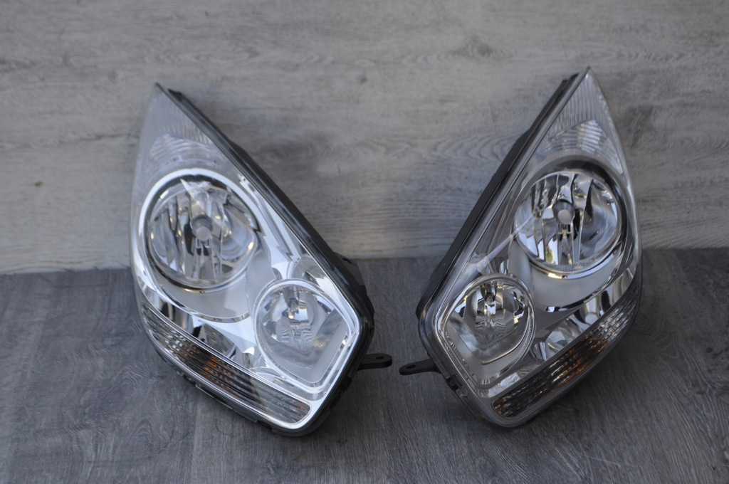 фото №14, Лампа правая kia venga 09-14 92102-1p000 europa