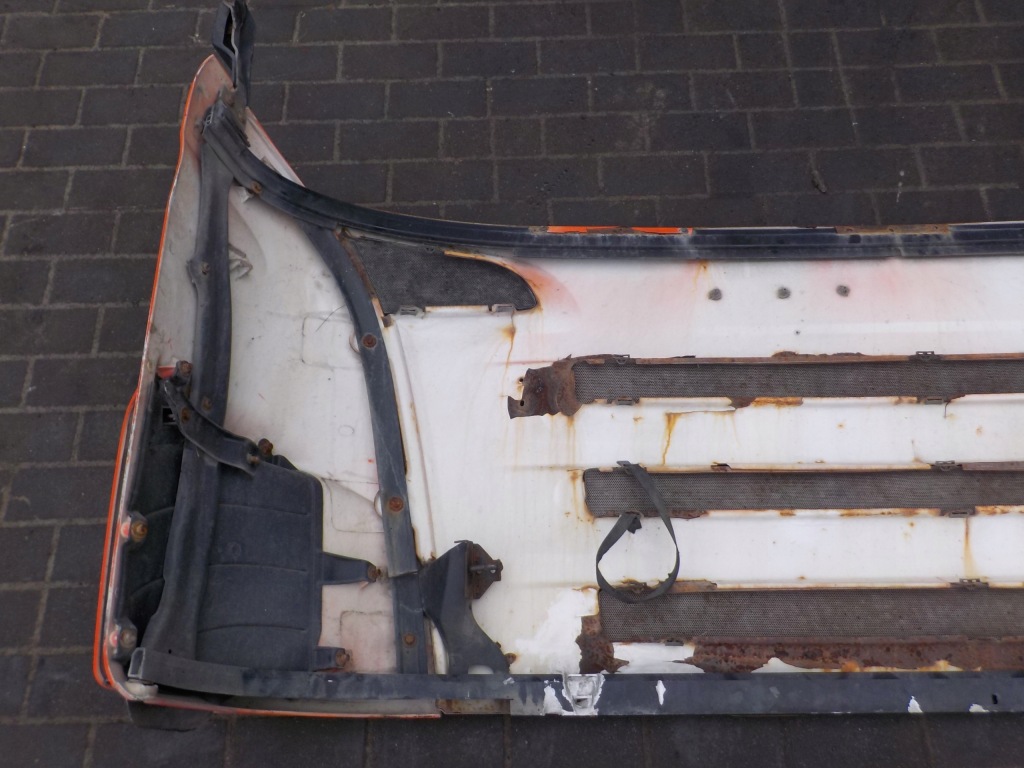 Капот решітка радіатора scania , 1798864 3790 Недорого