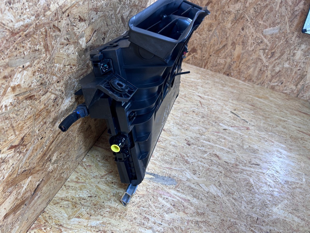 Ремень передний усилитель балка радиатор tesla model y 2020- в Украине