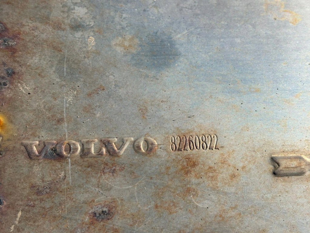 Volvo xc90 2 выхлоп гаситель 2.0b 82260822 в Украине