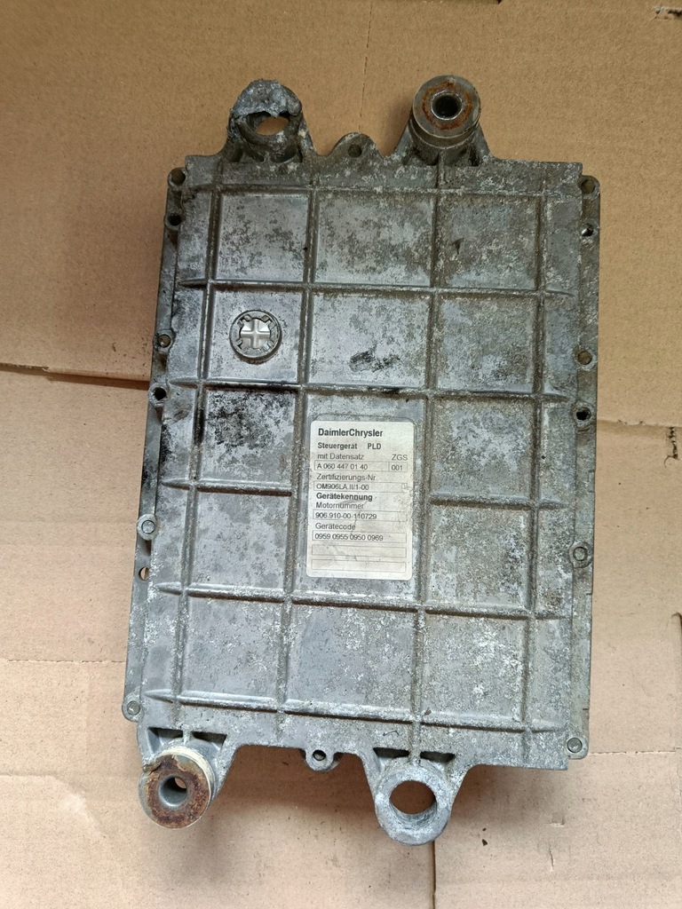 фото №1, Бортовой компьютер mercedes atego a0604470140