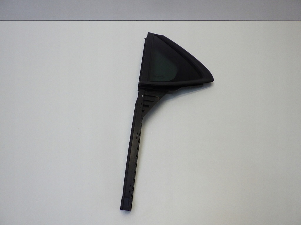 фото №1, Opel corsa f 2021 стекло дверь левый задняя треугольное