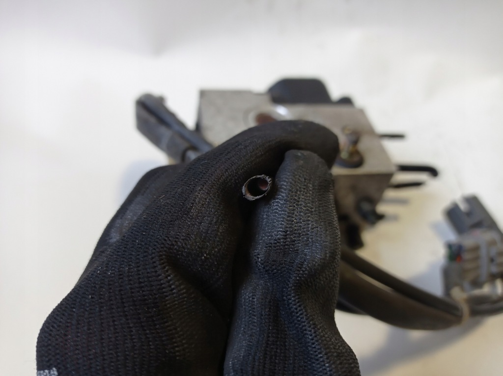 фото №8, Насос abs nissan almera 476002n310