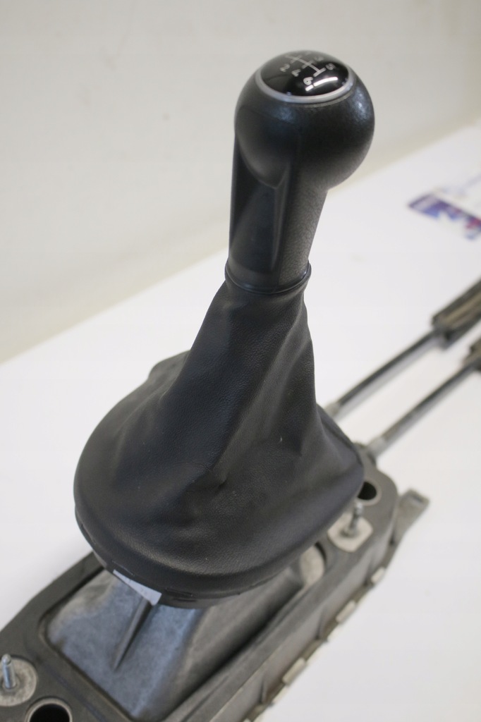 фото №8, Volkswagen оригинальный номер 1q0711049c выборщик передач