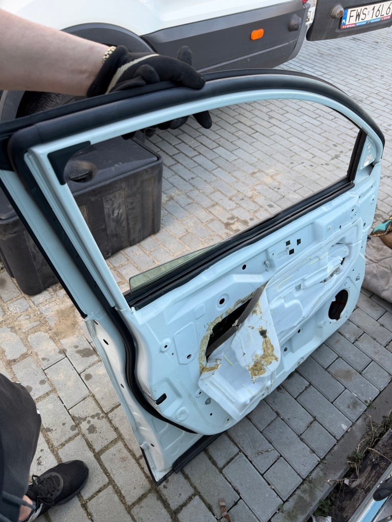 Nissan qashqai j11 дверь передние левая комплект с Разборки