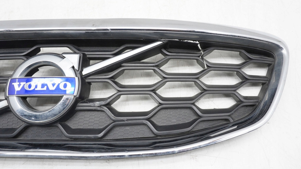фото №5, Решётка радиатора решётка радиатора volvo v40 ii cc cross country 31301890 31301891