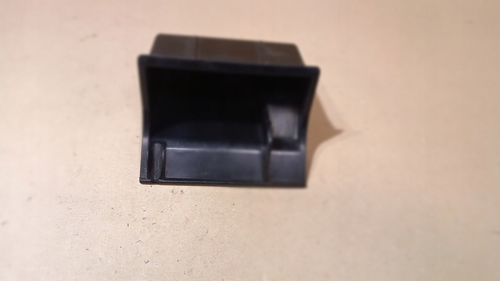 фото №1, Jaguar s-type пепельница