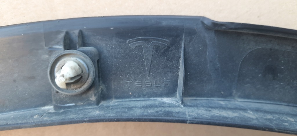 фото №7, Молдинг крила задня ліва tesla y