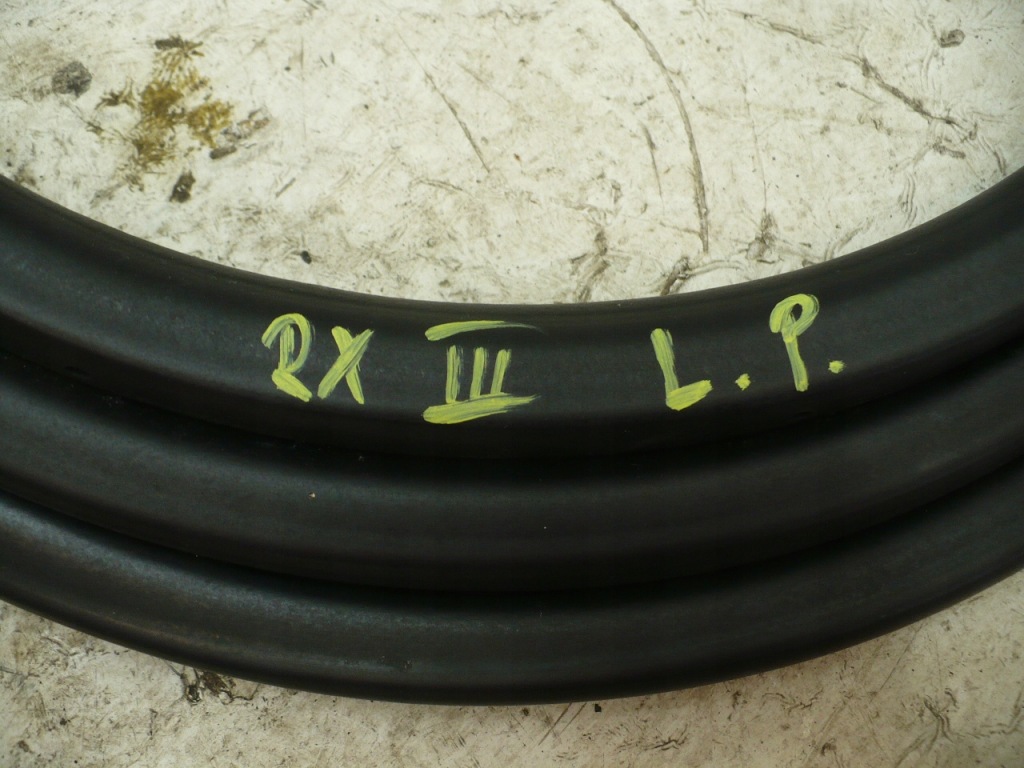 Прокладка ліве перед lexus rx450h 3 2011 3 Ціна