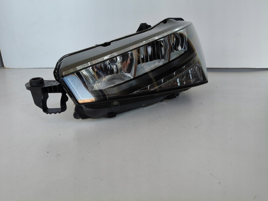 фото №1, Лампа левая фара skoda scala 657 18- led