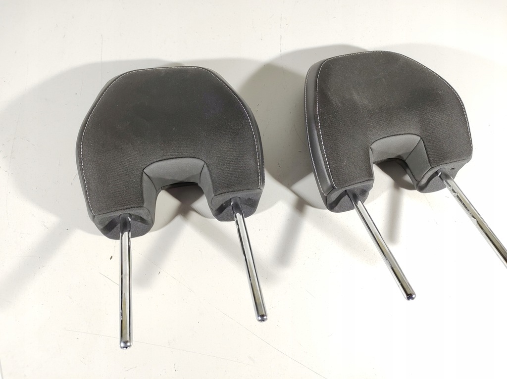 фото №15, Volvo v40 12r- подголовник сиденье