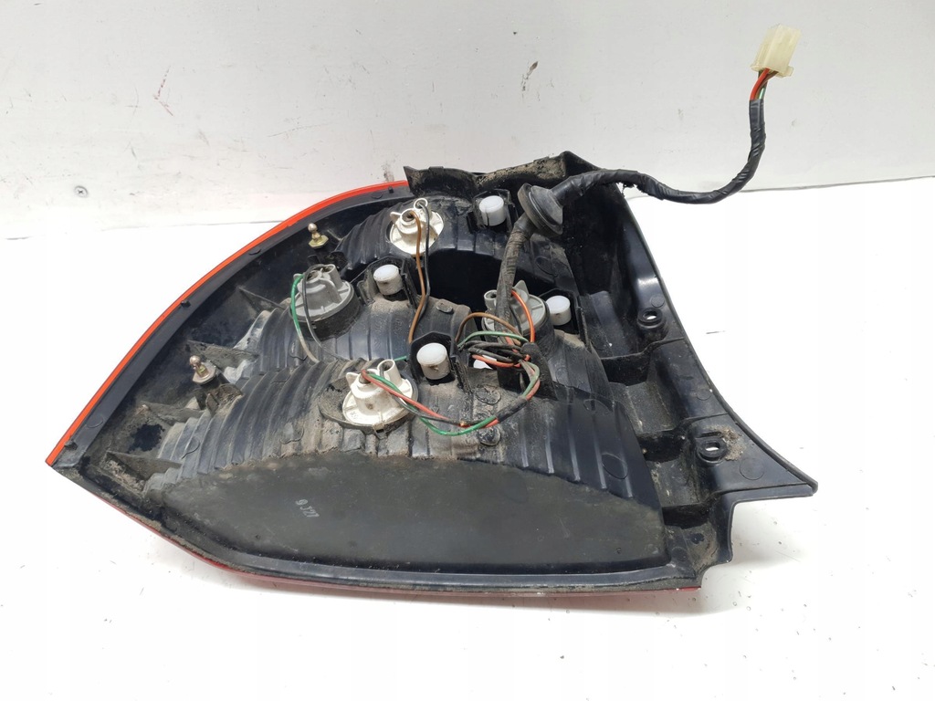 фото №5, Лампа права задня kia shuma i