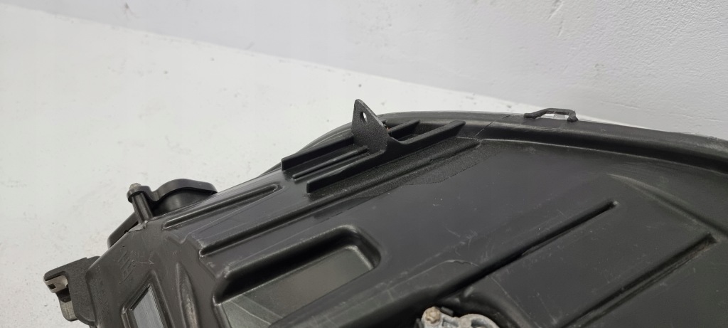 Фара правий перед передня tesla s рестайлінг  full led 16-20 Оригінал