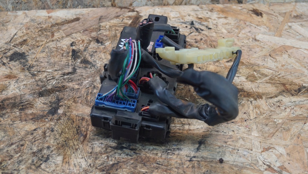 фото №5, Коробка предохранителей daihatsu terios i