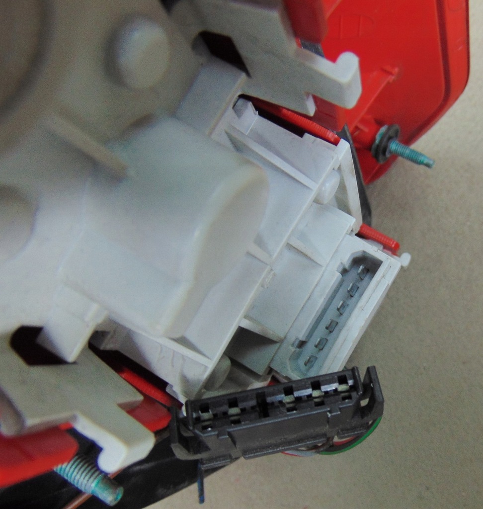 фото №12, Лампа права задня задня audi a2 europa