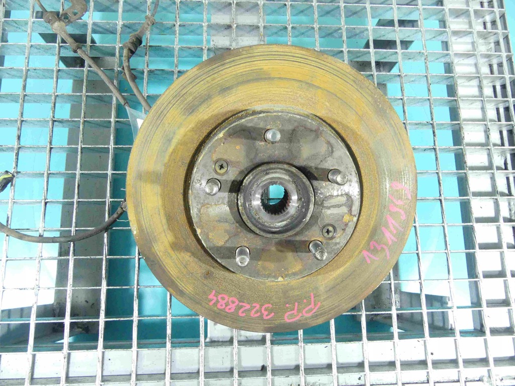 фото №1, Поворотный кулак правая ступица перед 1.6 crdi kia ceed ii