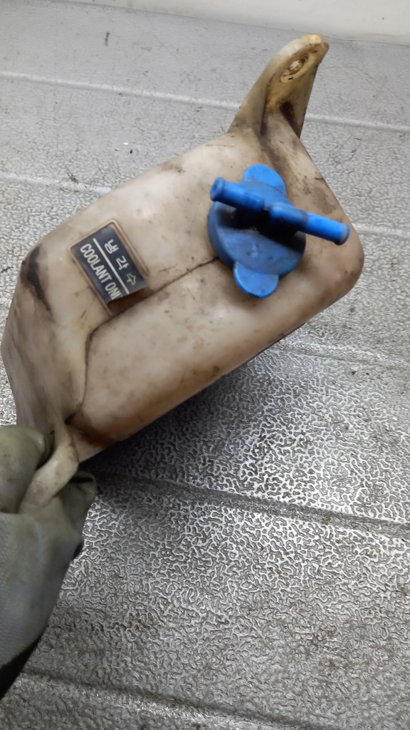 фото №4, Бачок жидкость chłodniczegi kia carnival ii 02r