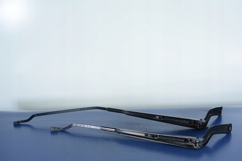 фото №4, Ford fiesta mk5 v рычаги дворник перед