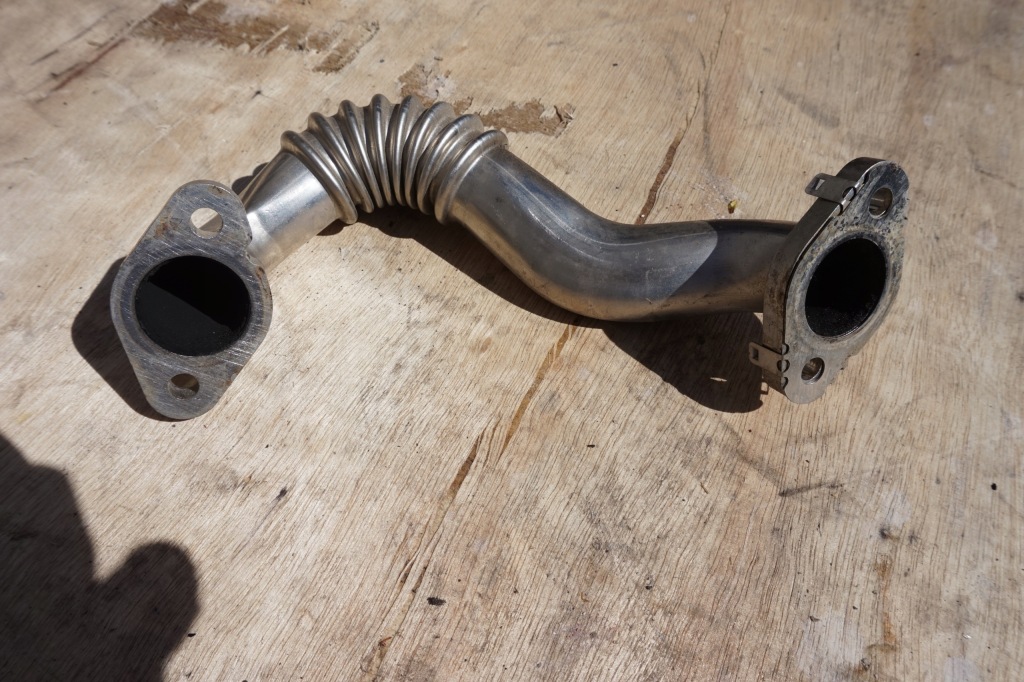 фото №1, Трубка egr vw passat b8 03p131521a