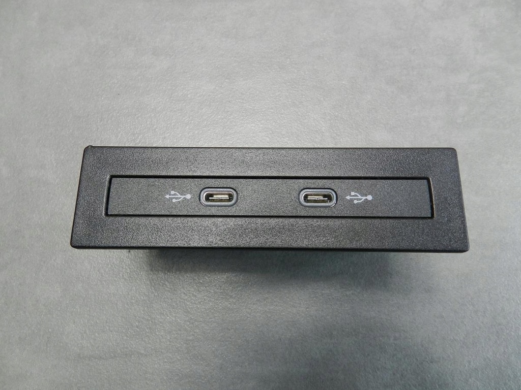 фото №1, Vw arteon роз'єм port usb 5na035736