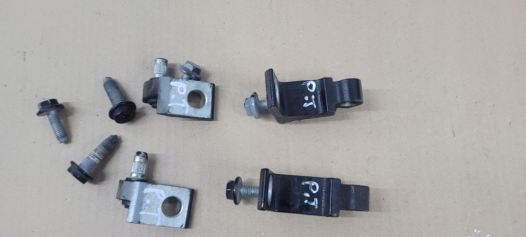 фото №1, A3 8v lift s3 петля петли дверь правое правый задняя sedan ly9b