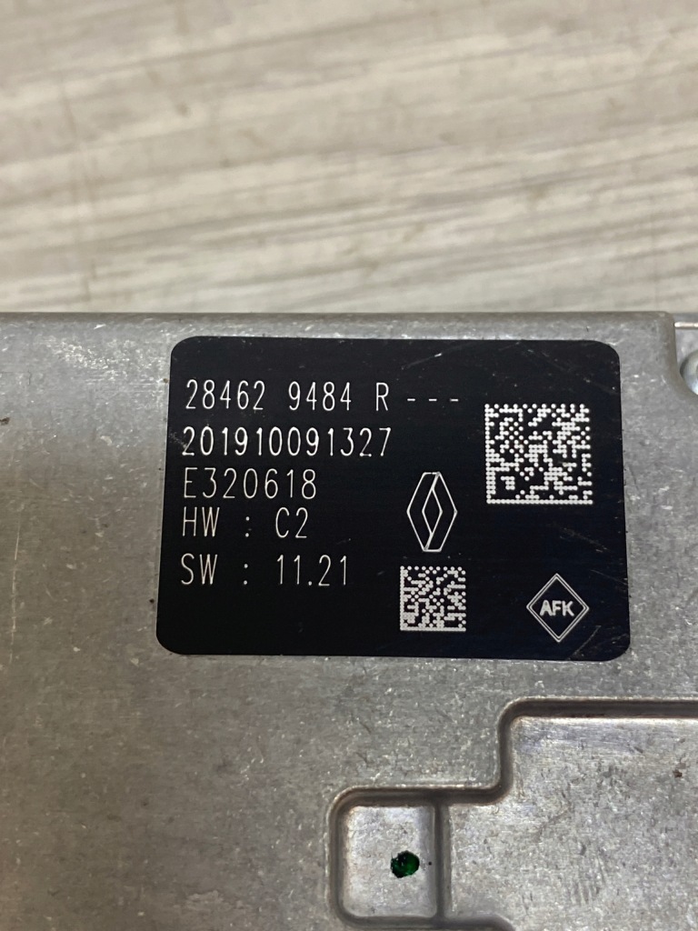 фото №2, Renault clio v камера стекло перед 284629484r