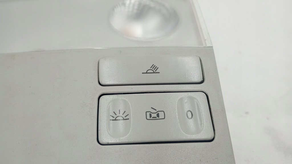 фото №5, Лампа потолочный vw passat golf 1k0947105 3c0035711a