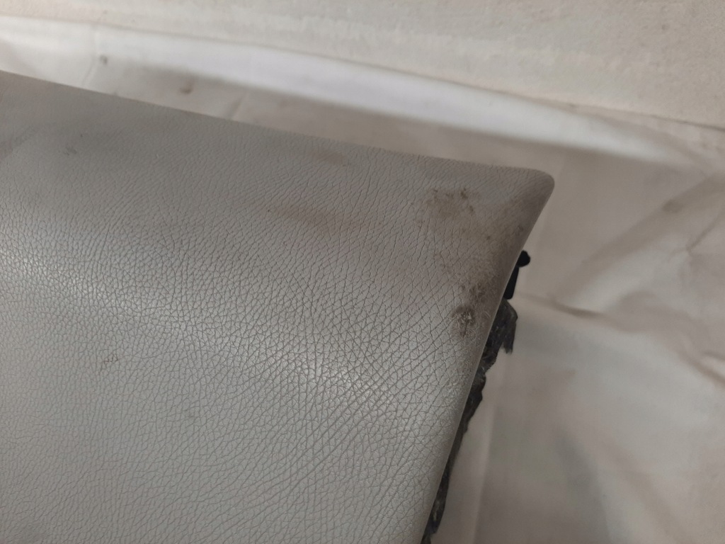 фото №8, Mercedes w203 бардачок пассажира a2036802691