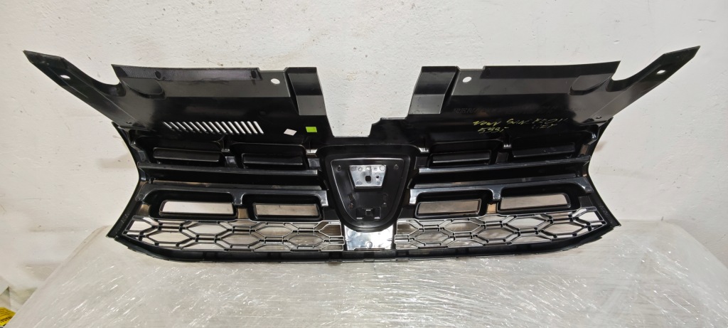 Nowa решётка радиатора решётка радиатора dacia sandero ii 2 рестайлинг Киев