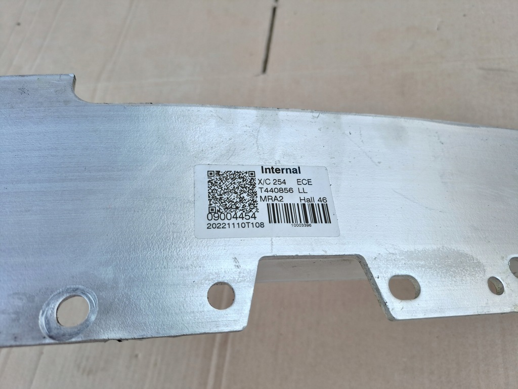 фото №8, Glc w254 254 x254 балка усилитель бампера перед