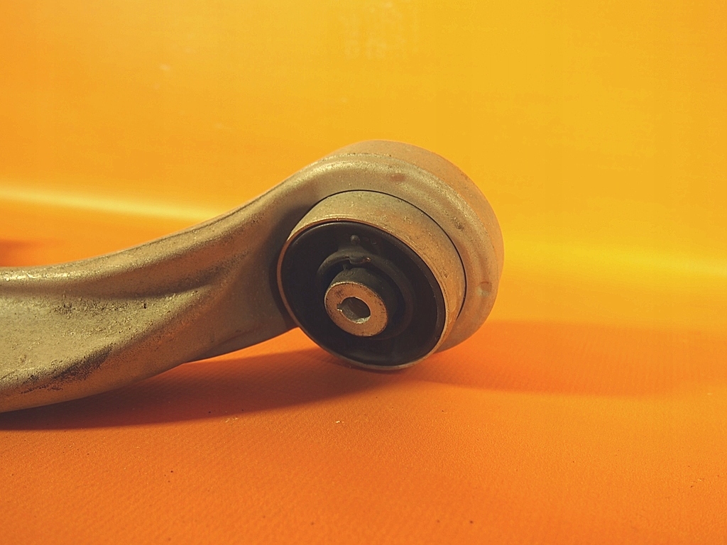 Audi a8 4h рычаг перед передний правый 4h0407694f Цена