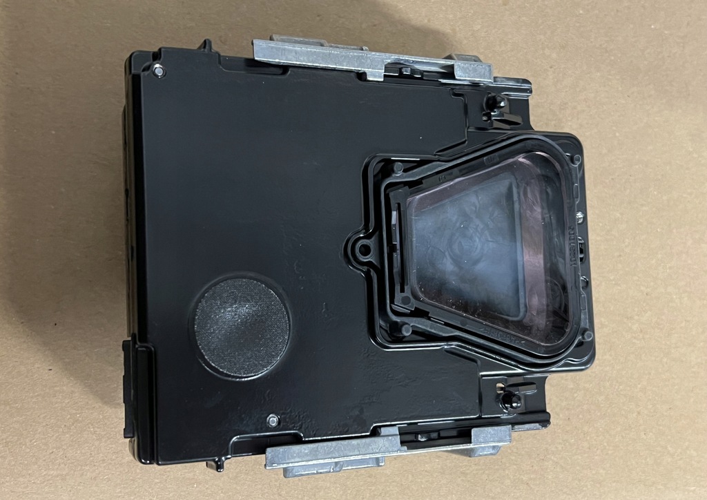 фото №1, Audi a5 8w камера ассистент поперечина 8w6907217e