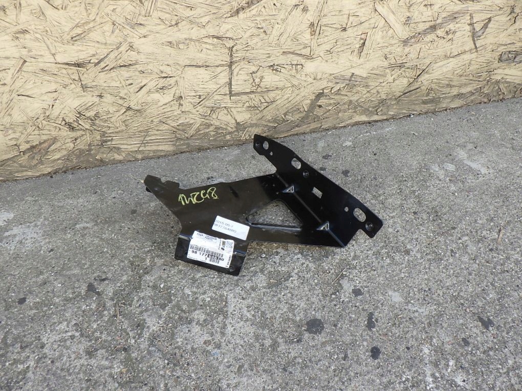 фото №1, Partner 4 berlingo iv rifter combo e proace направляющая кронштейн крыла левый