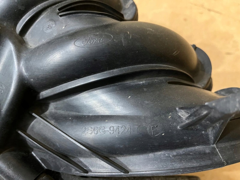 Коллектор впускной  mazda Недорого