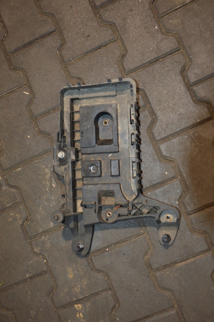 фото №1, Vw golf vi основа акумулятор 1k0915333h