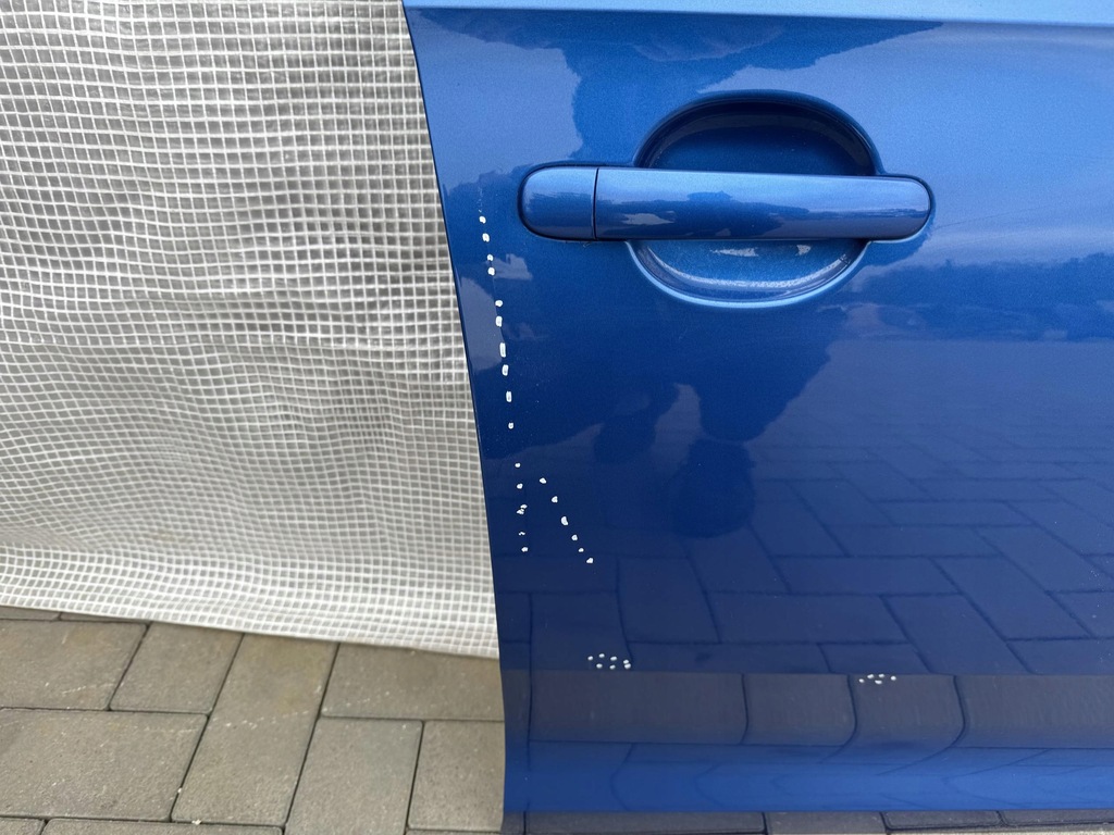 фото №2, Skoda rapid 5ja дверь передние правое