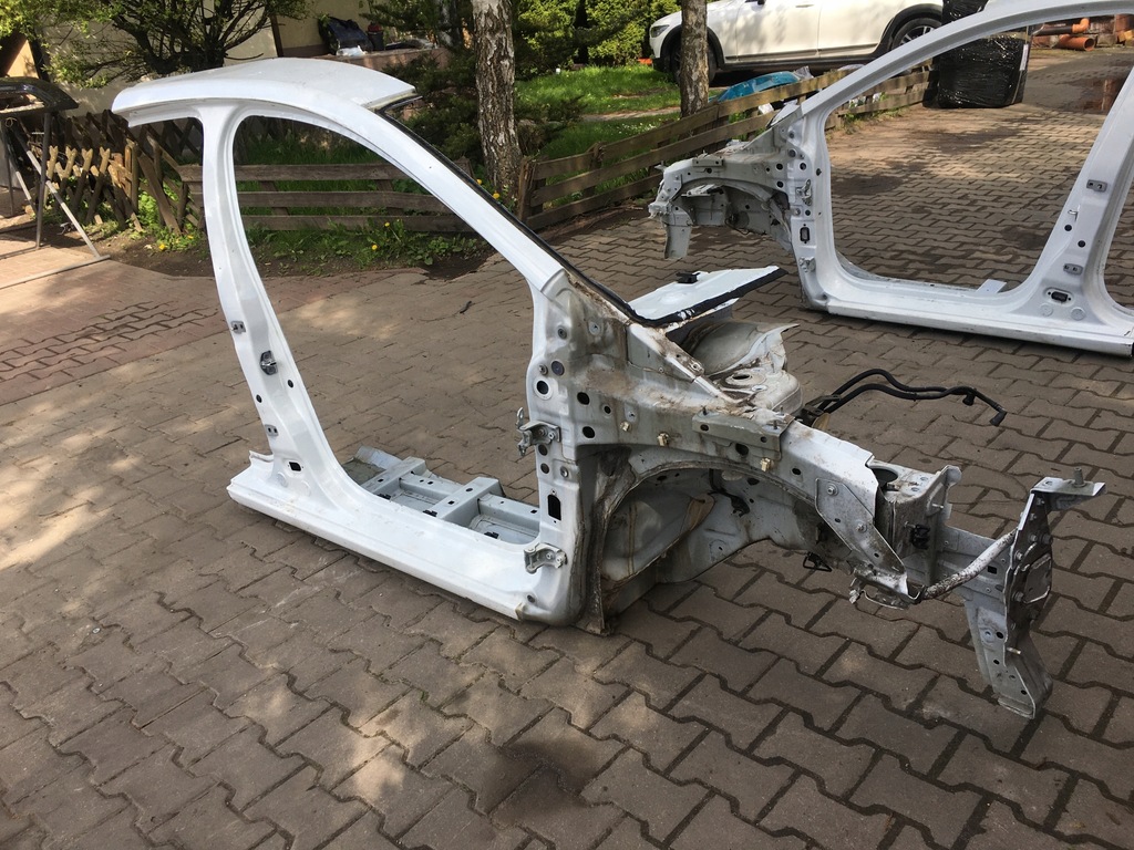 фото №2, Чверть права передня правий перед renault clio iv