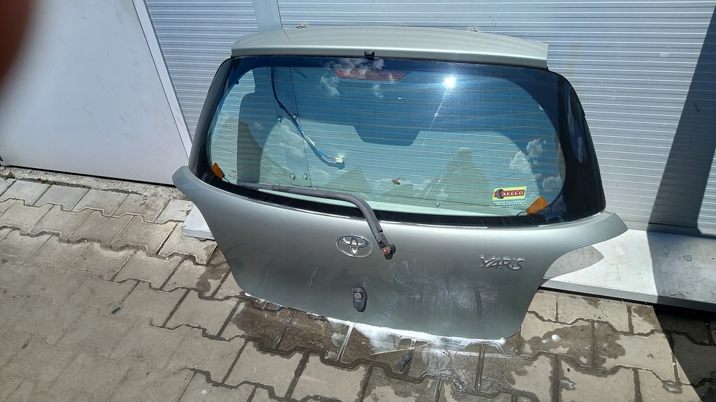 фото №1, Задняя крышка багажника toyota yaris i 03r