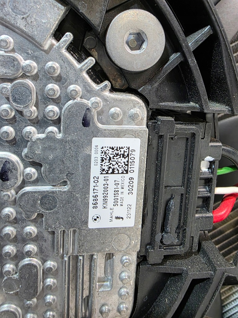 фото №11, Pas передний радиатор радар bmw x7 g07 lci 40ix b58b30p 280kw 381ps