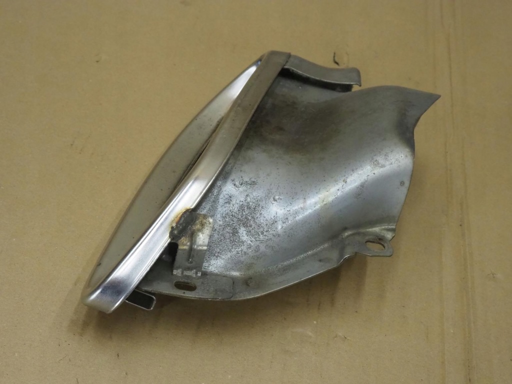 Наконечник вихлоп глушника права mercedes b-klasa cla w246 w117 a2464900427 Зі Шроту