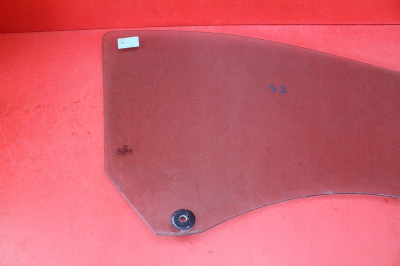 фото №8, Стекло боковая левая перед передняя peugeot 308 1 i t7 3d hb 07-13