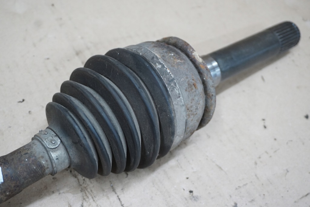 Hyundai galloper привідний вал шрус  правий перед комплект  2,5 tdi в Україні