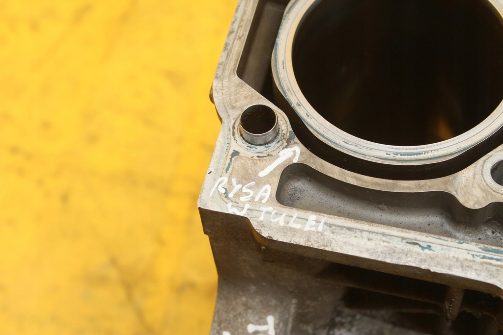 фото №8, Блок двигателя touran octavia ii 1.6fsi 03c103019g/h