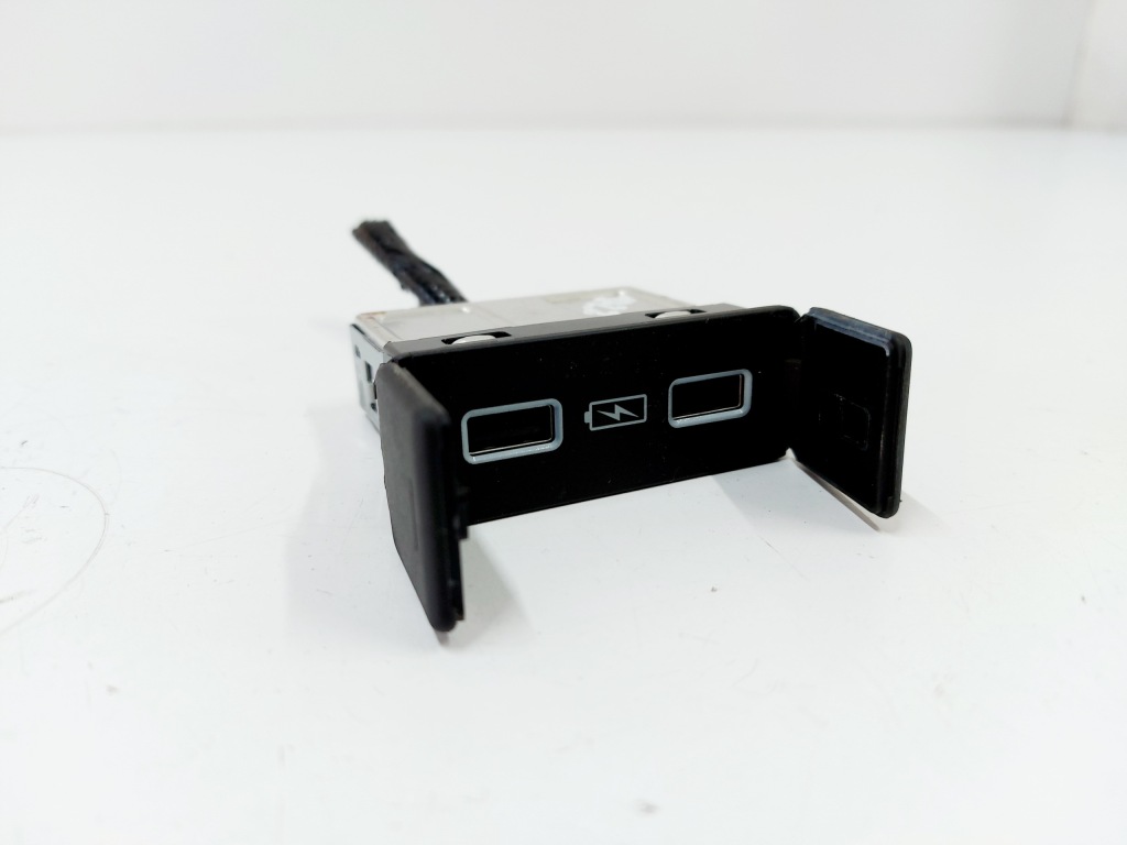 фото №1, Honda jazz v crosstar роз'єм usb зарядний пристрій 22r.