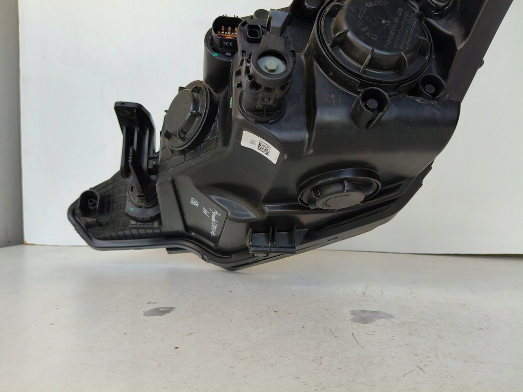 фото №6, Лампа правая фара hyundai i20 ii 14- led