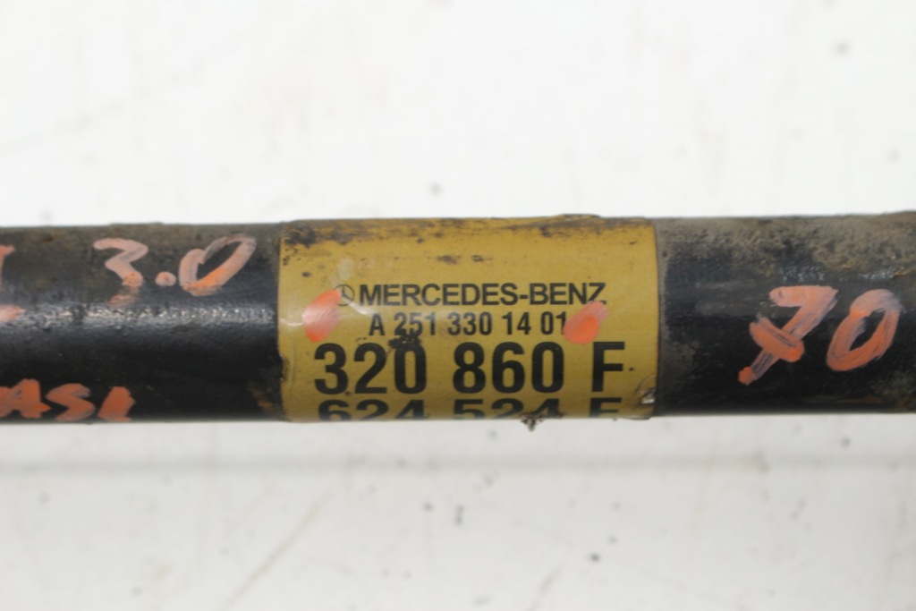 Приводной вал правый  a2513301401 mercedes r-klasa 3.0 cdi Киев